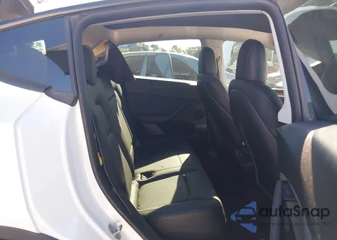 2022 Tesla Model Y Performance Dual Motor All-Wheel Drive из США, поврежденный, VIN 7SAYGDEF4NF558125